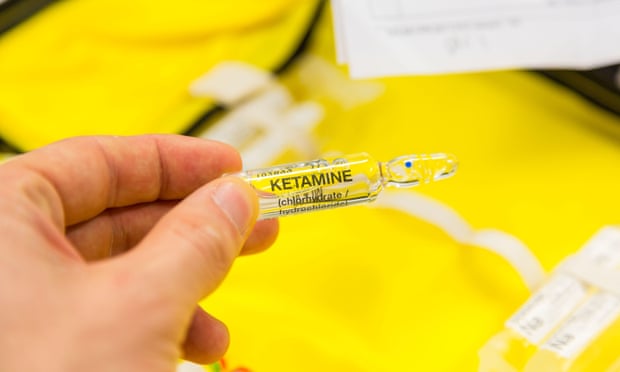 Warning of ‘wild west’ in depression treatment as UK clinics offer ketamine