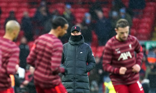 Covid chaos leads Klopp to demand action to tackle anti-vaxx players