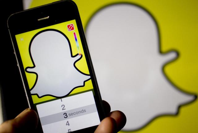 Snapchat tests subscription model for exclusive features